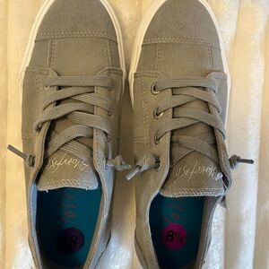 Blowfish Light Gray Slip On Lace-Up Sneakers